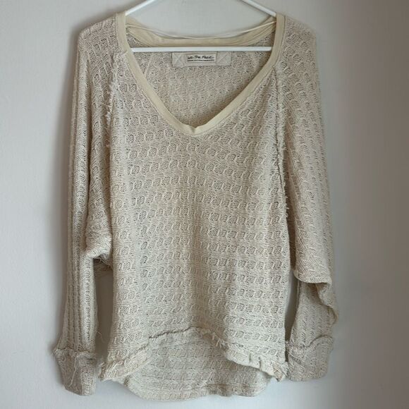 We the Free Free People open knit raw hem light weight cream sweater size medium - Picture 1 of 8